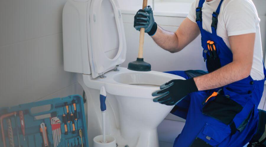 Local expert plumbing services in Guys, TN